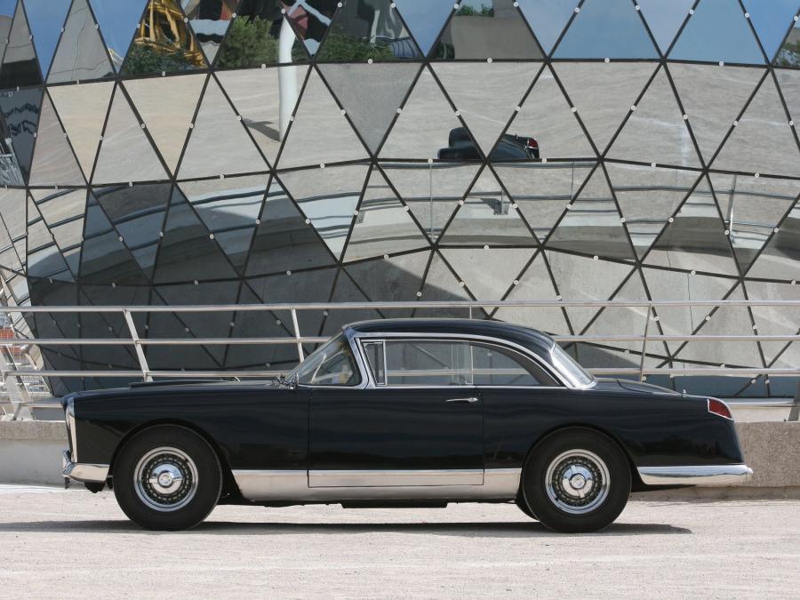  Facel Vega FV2B 1956 года  (фото 7 из 17)